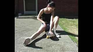 Zoe Bush-league Skater Shows Her Pierced Nipples & Flashes Pussy